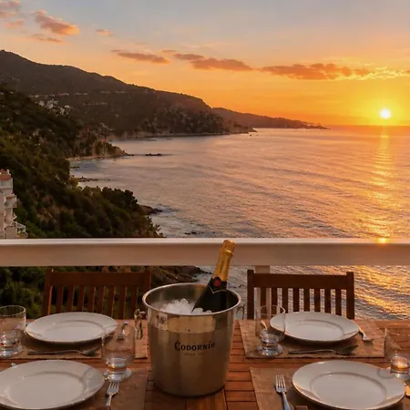 Mediterranean Getaway - Private & Sea Views Apartment Tossa de Mar